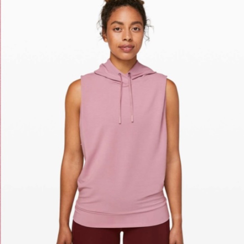 Lululemon Stronger As One Hoodie (Barry’s Bootcamp)(NWT)